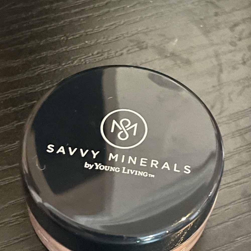 Young Living loose shimmering powder Mineral Makeup New